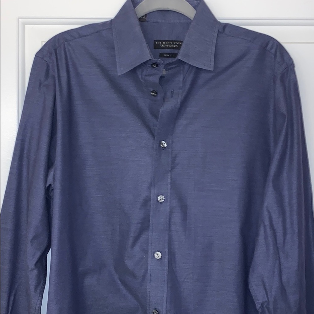 Bloomingdale’s button up dress shirt